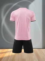 Uniforme de football pour hommes, rose à motifs, 100% polyester, respirant, maillot à manches courtes et short noir pour les entraînements quotidiens et les matchs
