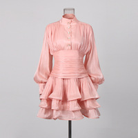 Robe haut de gamme 2026 Ramadan style rétro décontractée pour soirée, unie, à volants, coupe ajustée, mini, taille cintrée, col montant, boutonnée