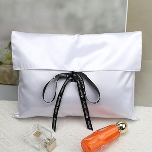 Bolsa de Satén con Lazo para Empacar Ropa Interior con Logotipo Personalizado, Bolsa de Seda de Lujo con Solapa Protectora para Empacar Pelucas - Product Image 3