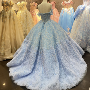 Robe de soirée de luxe bleu ciel brillante avec sequins, appliques en dentelle et perles, style princesse, pour anniversaire 15-16 ans, avec traîne chapelle - Modèle Dy6948-2 - Product Image 4