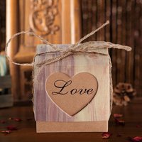 Boîte à bougies de luxe petite et rose pour baby shower ou mariage, personnalisée avec impression et gaufrage, en matériaux recyclés