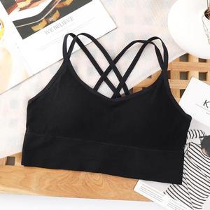 Top deportivo transpirable y sexy sin costuras para mujer, con tirantes cruzados en la espalda, suave, con efecto push-up, para correr, fitness, gimnasio, entrenamiento y yoga. - Product Image 1