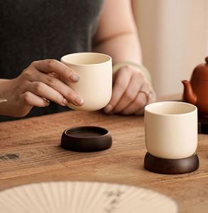 Tasse à café en céramique artisanale rétro, style intemporel, tasse à cappuccino, sans poignée, crème mate, 150 ml, mug - Product Image 1