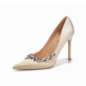 2025 New Silk Satin Women's Bridal Shoes Rhinestone-<b>Edged</b> Stiletto Heel Pointed Toe Low-Top European-American French Style - Product Image 5