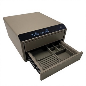 Coffre-fort à bijoux en cuir de luxe JB-safe <span class=keywords><strong>avec</strong></span> serrure <span class=keywords><strong>électronique</strong></span> à empreinte digitale pour un stockage sécurisé antivol des bagues, colliers et objets de valeur - Product Image 1