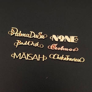 Ventas calientes Marca Nombre Bolsa Etiqueta Logotipo grabado personalizado Placas de <span class=keywords><strong>metal</strong></span> para bolso - Product Image 1