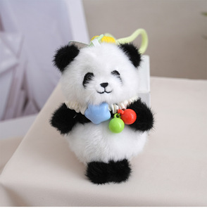 Llavero de peluche suave y esponjoso, bonito y decorativo, con diseños de Mapache, Oso, Elefante, Pingüino, Conejo, para colgar en bolso - Product Image 4