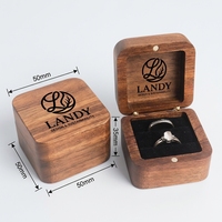 Boîte à bagues de luxe en bois de noyer Landy, emballage carré haut de gamme pour bijoux, vente en gros, fabricant, cadeau de mariage, fournisseur en vrac