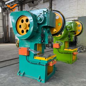 Presse à poinçonner J21-80T avec structure <span class=keywords><strong>de</strong></span> cadre intégrée pour le stampage <span class=keywords><strong>de</strong></span> pièces automobiles, support technique vidéo - Product Image 2