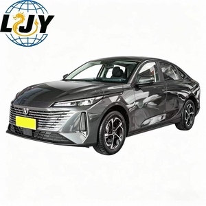 Voiture d'occasion 2024 Changan Eado 1.5T DCT Enjoy Edition – <span class=keywords><strong>Berline</strong></span> chinoise économique et fiable avec configuration complète pour la revente à l'étranger - Product Image 1