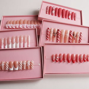 10 faux ongles à motifs de Noël, forme amande, couvrance totale, nail art 3D avec colle pour doigts - Product Image 3