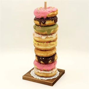 Support à donuts en bois, base carrée, empilable, pour pâtisserie, présentation de pain, mariage - Product Image 1
