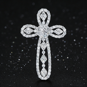 สร้อยคอจี้รูปกางเขนแบบคลาสสิก ชุบทองคำขาว 10K/14K/18K ประดับเพชร CVD ผลิตในห้องปฏิบัติการ ของขวัญสำหรับโอกาสพิเศษ - Product Image 2