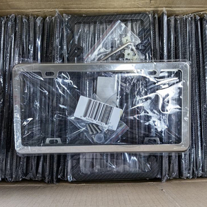 Vente en gros de cadres de plaque d'immatriculation de voiture en acier inoxydable de norme américaine, logo personnalisé, support de plaque d'immatriculation personnalisé - Product Image 6