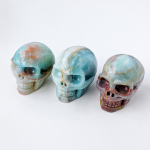 Crânes en cristal d'amazonite naturel sculptés, <span class=keywords><strong>bleu</strong></span> ciel, pour la décoration, vente en gros - Product Image 1