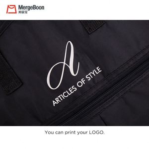 Muestra gratuita de bolsa de ropa negra reciclada de alta calidad con bolsillo para zapatos RPET - Product Image 4