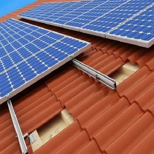 Disegno personalizzato in alluminio Pv fotovoltaico installazione supporta tegole tetto in alluminio sistema <span class=keywords><strong>di</strong></span> montaggio solare - Product Image 5