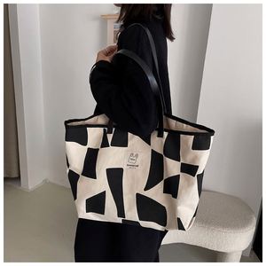 Sac à bandoulière en toile pour femme, personnalisé avec logo coloré, écologique, avec fermeture éclair, pour un usage quotidien - Product Image 4