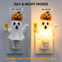 Veilleuse LED d'Halloween en forme de citrouille fantôme, rotative à 360°, lumière douce et chaude, décoration d'intérieur effrayante pour les fêtes, cadeau en gros