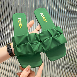 รองเท้าแตะผู้หญิงแบบแบนหัวเหลี่ยมเปิดสายคาดหนัง PU มีระบายแบบพับได้ - Product Image 3