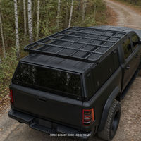 Couverture de benne de pick-up modulaire noire mate avec toit rigide et accessoires latéraux pour porte-bagages en maille
