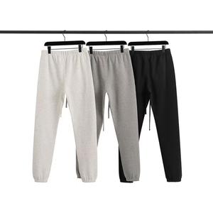 उच्च गुणवत्ता वाले S22 फैशन ब्रांड ओवरसाइज कपड़ों की प्रवृत्ति मुद्रित लोगो आवश्यक पुरुषों की खेल पैंट - Product Image 5