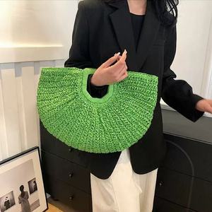 <span class=keywords><strong>Sac</strong></span> de plage polyvalent en paille tressé fait main, forme demi-lune, avec deux poignées ouvertes, idéal pour les vacances - Product Image 5