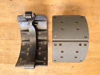 Camions lourds Shacman Delong Hand Model avec essieu arrière STR, assemblage de frein à tambour de 410 mm, en fonte DZ9112340061