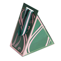 Luxuriöse Dreieckige Handgefertigte Starre Papier-Geschenkbox UV-Bedruckt mit Griff Individuelles Logo Pyramidenförmige Kartonverpackung für Hochzeitsgeschenke