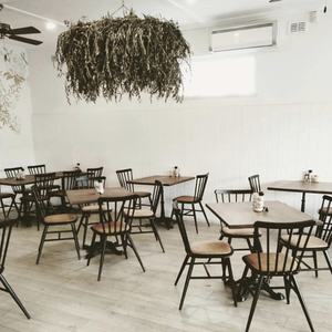 Prezzo di fabbrica all'ingrosso Hotel Winehouse Diner imposta sedie da pranzo impilabili per ristoranti in metallo - Product Image 4