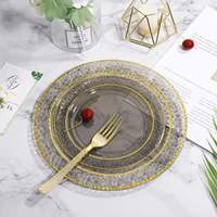 Assiette jetable en plastique élégante et luxueuse, de qualité supérieure, pour desserts, repas occidentaux classiques, mariages et fêtes.