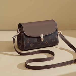 Elegante Bolso de Mensajero con Solapa de Cuero PU Marrón con Patrón de Presbicia, Diseño Vintage de Lujo para Mujer, Impermeable, Compacto y Ligero - Product Image 1