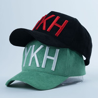 Nieuwe design custom 5-panel geborduurde groene suède baseballcap met gebogen klep voor heren