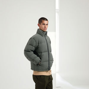 Chaqueta de Invierno Gruesa para Hombre de Alta Calidad, Estilo Blouson, con Cierre de Cremallera y Diseño con Logotipo y Patrón - Product Image 2