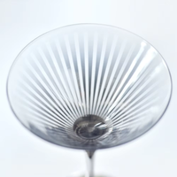Verre à Martini Cannelé Vertical en Gros, Verre à Cocktail à Long Pied Argenté Électroplaqué pour Décoration de Table de Fête, Verre à Whisky