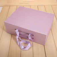 Boîte cadeau en carton rigide avec fermeture magnétique de luxe, personnalisée avec logo en or, en gros, couleur violette, pour emballer des vêtements