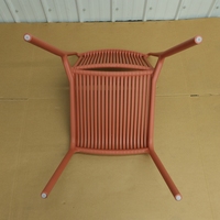 Chaises de salle à manger en polypropylène bon marché, nouvelle conception, robustes, empilables, sans accoudoirs, en plastique, pour restaurant