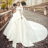 Nouvelle arrivée, magnifique robe de mariée en satin, robe de bal, grande taille, Trouwjurk, épaules dénudées, manches courtes, traîne de chapelle, robes de mariée