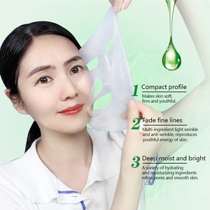 Masque en tissu végétalien soyeux et lisse pour le visage, apaisant et hydratant, sans huile, à l'aloe vera naturel, à l'hamamélis et à la vitamine C, marque privée OEM ODM - Product Image 4