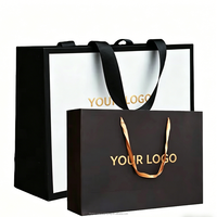 Sacs en papier écologiques de luxe mats colorés en gros avec logo personnalisé pour bougies, vêtements, artisanat, chaussures, chaussettes, emballage et gaufrage