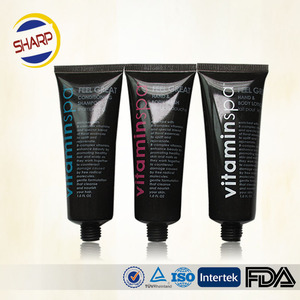 <span class=keywords><strong>Tube</strong></span> d'emballage cosmétique en <span class=keywords><strong>plastique</strong></span> noir mat <span class=keywords><strong>pour</strong></span> nettoyant facial <span class=keywords><strong>pour</strong></span> hommes - Product Image 3