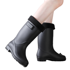 Nouvelles bottes de pluie pour femmes en PVC avec dessus en velours épais, doublure en coton et semelle antidérapante, mode automne/hiver - Product Image 1