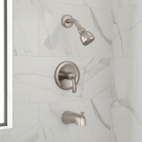 Système de douche Robinet de douche chromé classique par Haijun Garniture murale en laiton pour baignoire et plafond de douche