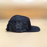 Casquette 5 panneaux personnalisée avec logo réfléchissant, en polyester perforé, pour la course, noir, marine, topographique, vente en gros, OEM