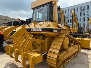 รถดันดิน CAT D5M XL มือสอง ใช้งานน้อย พร้อมรางตีนตะขาบที่มั่นคง เหมาะสำหรับงานดันดินปริมาณมาก - Product Image 1