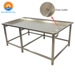 Table de travail personnalisable en acier inoxydable avec drain d'eau pour lignes de traitement des viscères de bovins, ovins et porcins en abattoir - Product Image 1