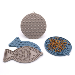 Wholesale Foldable Solid Pattern Silicone Anti-Choke Plate Dog Lick Mat <b>Cat</b> Wet Food Slow <b>Feeder</b> Bowls Puppy Silicone Suction - Product Image 1