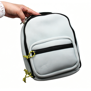 Mochila <span class=keywords><strong>Mini</strong></span> à Prova d'Água para Viagem, Pequena Bolsa para Cosméticos, Lanches e Itens Essenciais do Dia a Dia - Product Image 2
