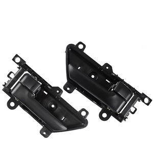 Manijas Interiores de Puerta Izquierda y Derecha para Hyundai Veracruz, Modelos 82610-3J000 y 82620-3J000 - Product Image 2
