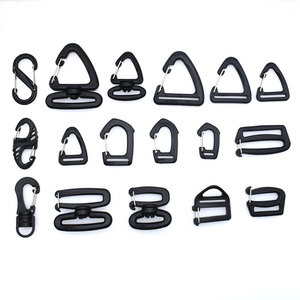 Supply of bag and luggage accessories, including triangular <b>hooks</b>, backpack <b>hooks</b>, plastic buckles, plastic dog <b>clips</b>, wire - Product Image 2